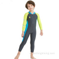 ملابس السباحة للأطفال من قطعة واحدة بأكمام طويلة
